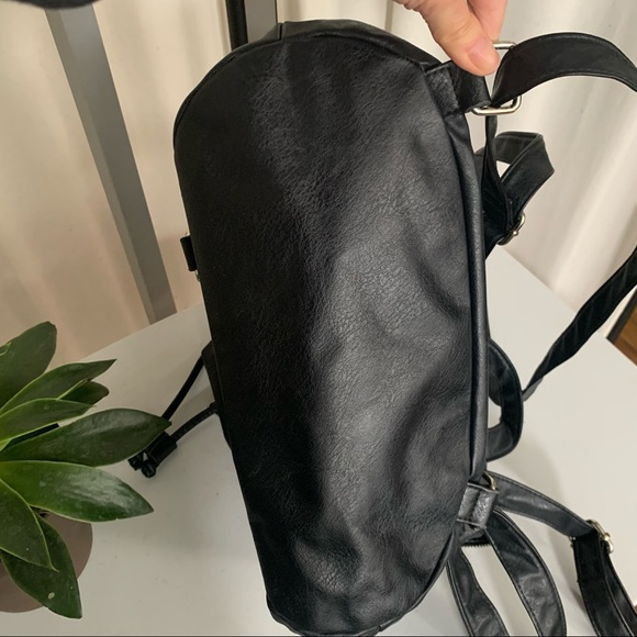 Cute Faux Leather Backpack Bag Divided H&M - Picture 11 of 15